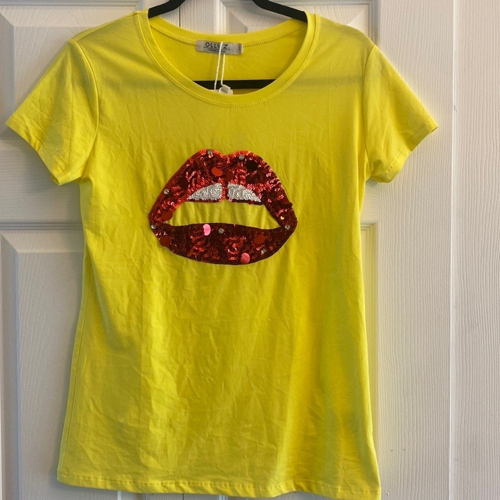 Womens Large Bold Red‎ Sequin Lip Italy Maxim Art to Wear NEW Cherry Girl Top